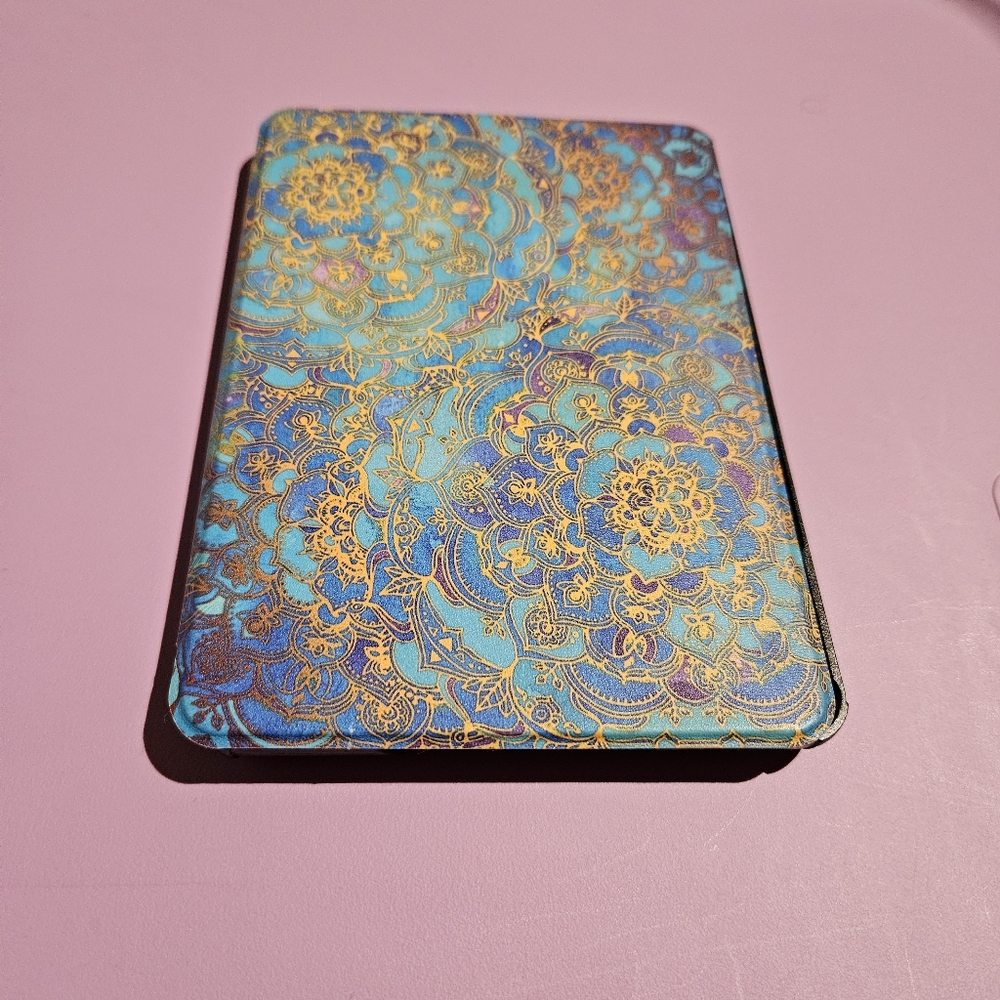 Kindle mandala case